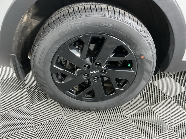 used 2022 Kia Sorento car, priced at $24,636