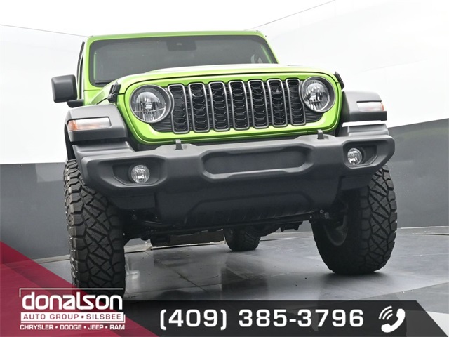 new 2025 Jeep Wrangler car, priced at $39,227