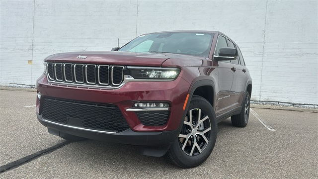 new 2025 Jeep Grand Cherokee car, priced at $45,025