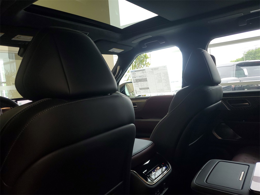 new 2025 INFINITI QX80 car, priced at $101,590