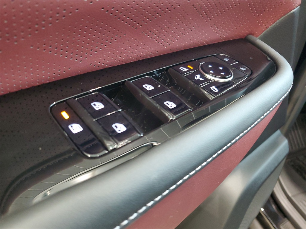 new 2025 INFINITI QX80 car, priced at $101,590