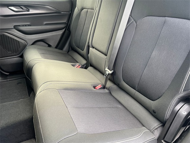 new 2025 Jeep Grand Cherokee car, priced at $37,514