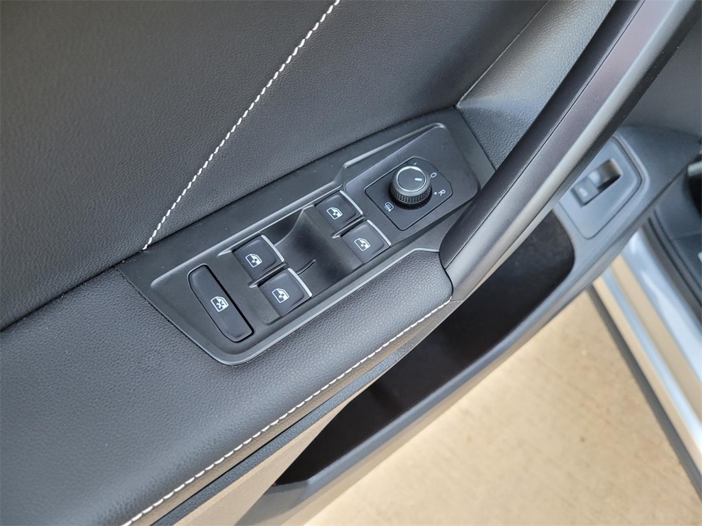 used 2022 Volkswagen Tiguan car, priced at $21,679