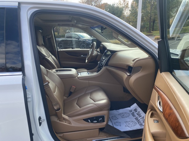 used 2016 Cadillac Escalade ESV car, priced at $19,995