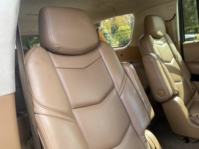 used 2016 Cadillac Escalade ESV car, priced at $19,995