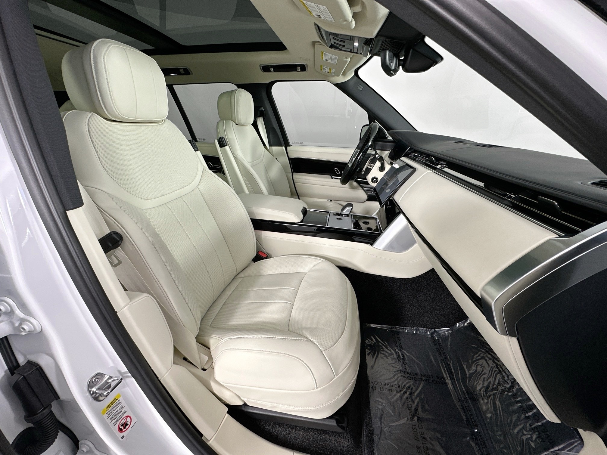 new 2025 Land Rover Range Rover car, priced at $127,410