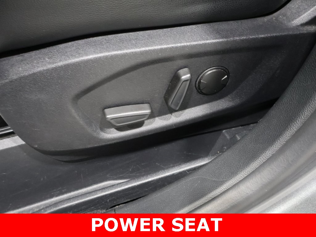 used 2024 Ford Edge car, priced at $26,060
