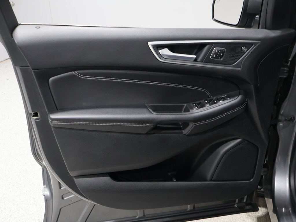 used 2024 Ford Edge car, priced at $26,060