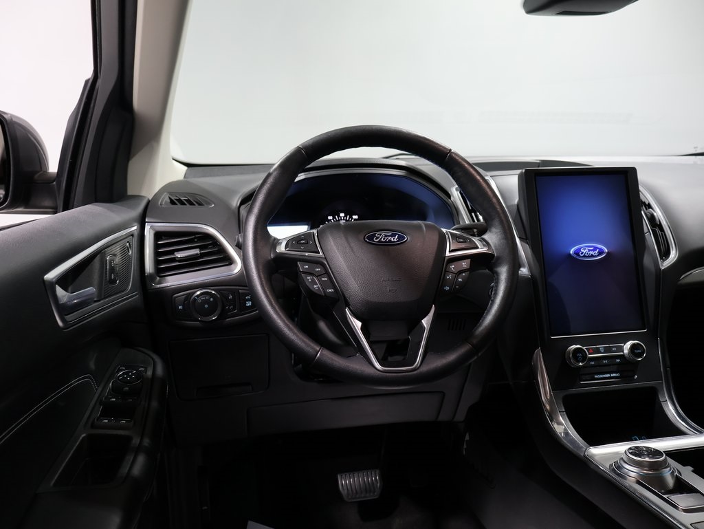used 2024 Ford Edge car, priced at $26,060
