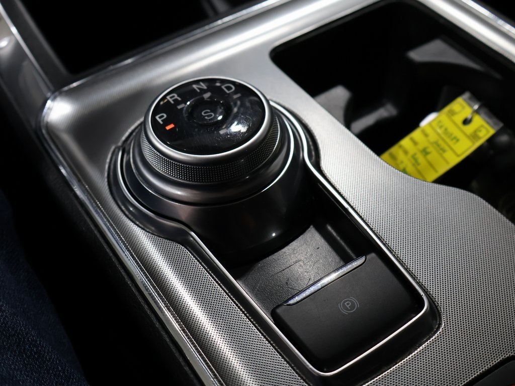 used 2024 Ford Edge car, priced at $26,060