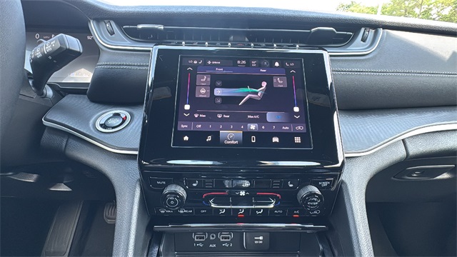 new 2025 Jeep Grand Cherokee L car, priced at $44,565