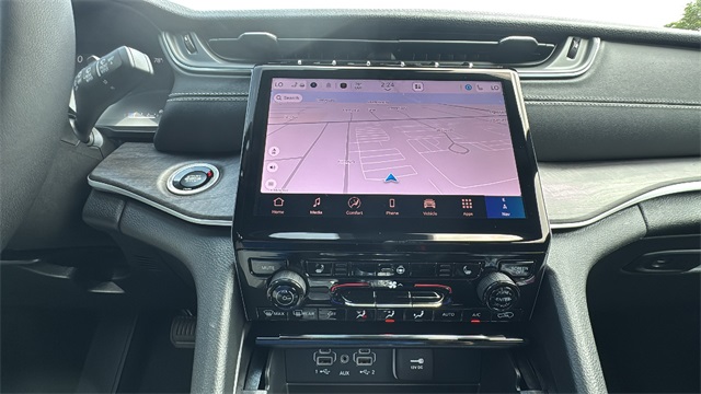 new 2025 Jeep Grand Cherokee car, priced at $45,025