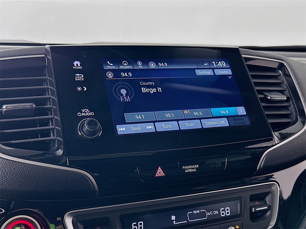used 2022 Honda Pilot car, priced at $35,290