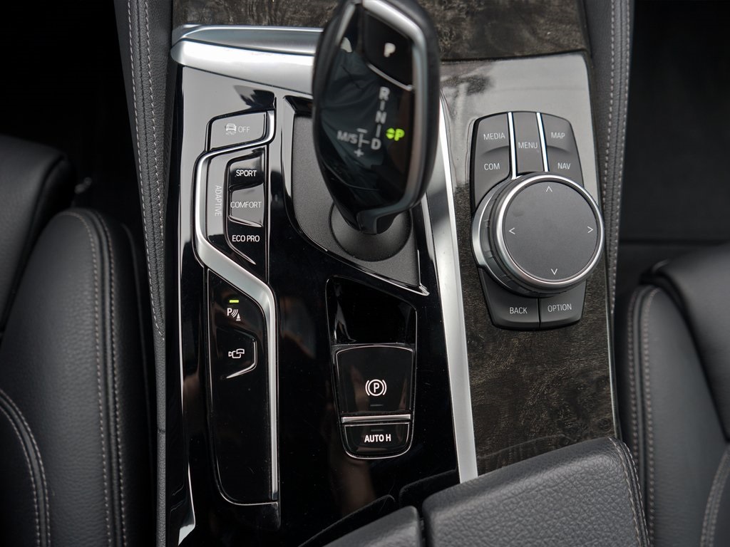 used 2022 BMW 5-Series car, priced at $41,095