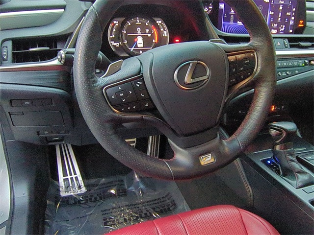 used 2019 Lexus ES car, priced at $27,911