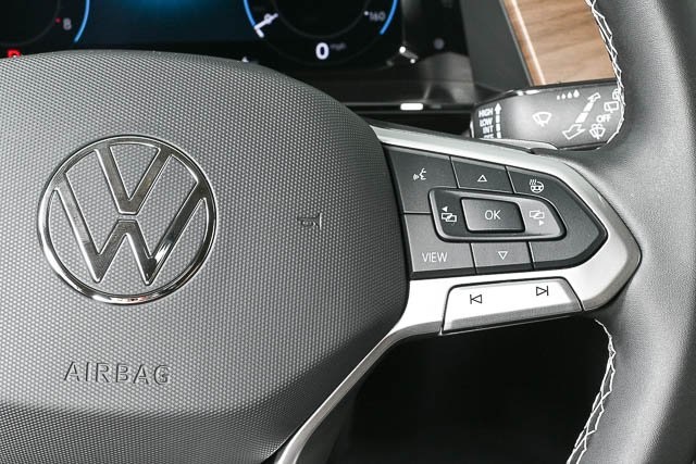 new 2025 Volkswagen Atlas car, priced at $45,017
