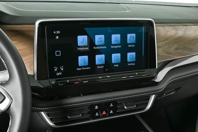 new 2025 Volkswagen Atlas car, priced at $45,017
