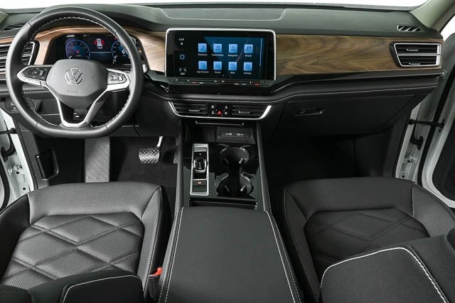 new 2025 Volkswagen Atlas car, priced at $45,017