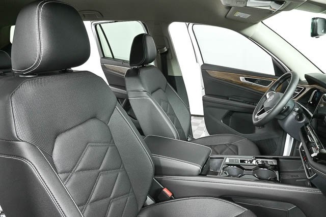 new 2025 Volkswagen Atlas car, priced at $45,017