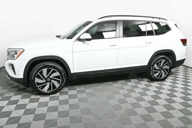 new 2025 Volkswagen Atlas car, priced at $45,017