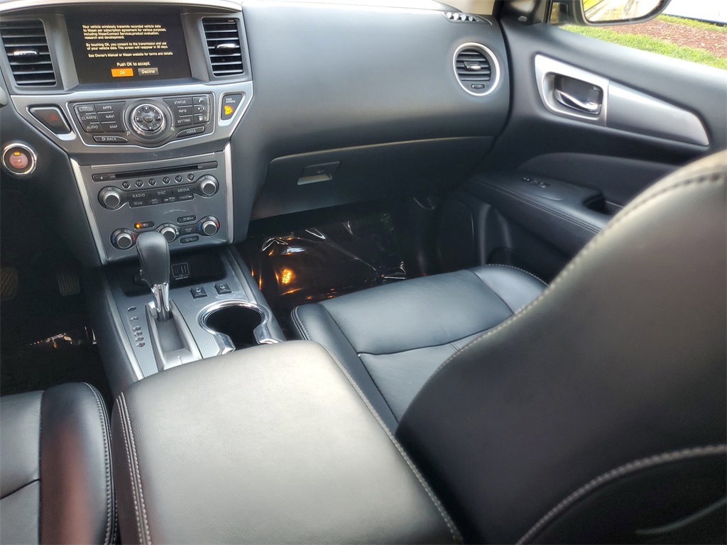 used 2020 Nissan Pathfinder car, priced at $17,395