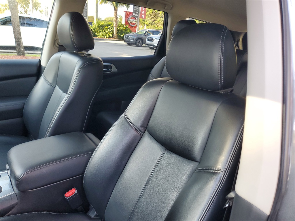 used 2020 Nissan Pathfinder car, priced at $17,395