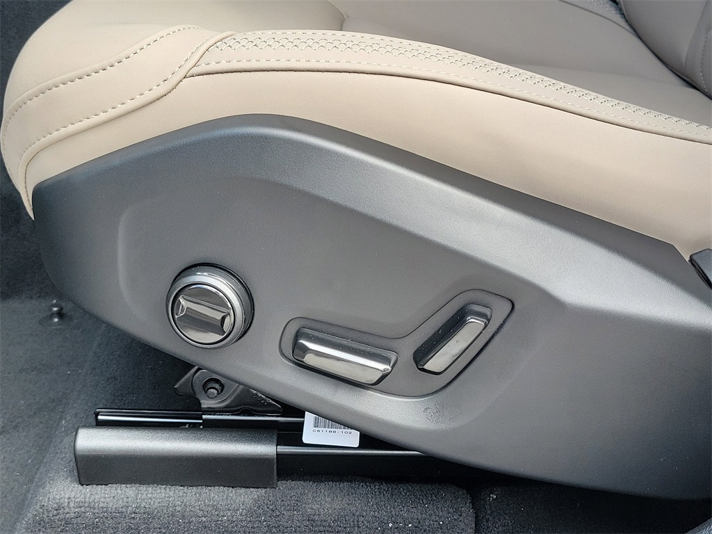 new 2026 Volvo XC60 Plug-In Hybrid car, priced at $66,285