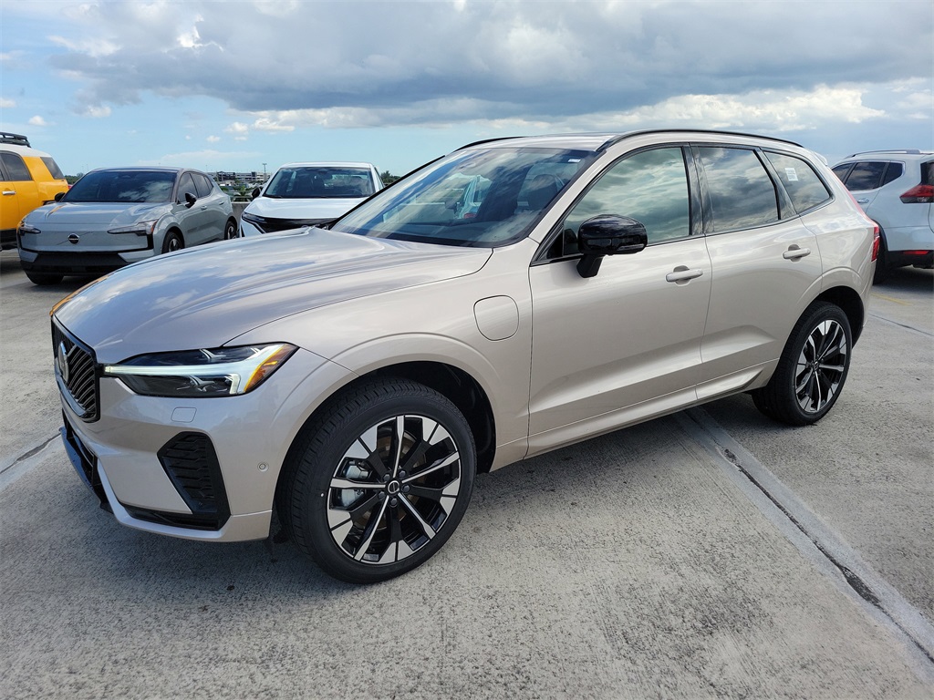new 2026 Volvo XC60 Plug-In Hybrid car, priced at $66,285