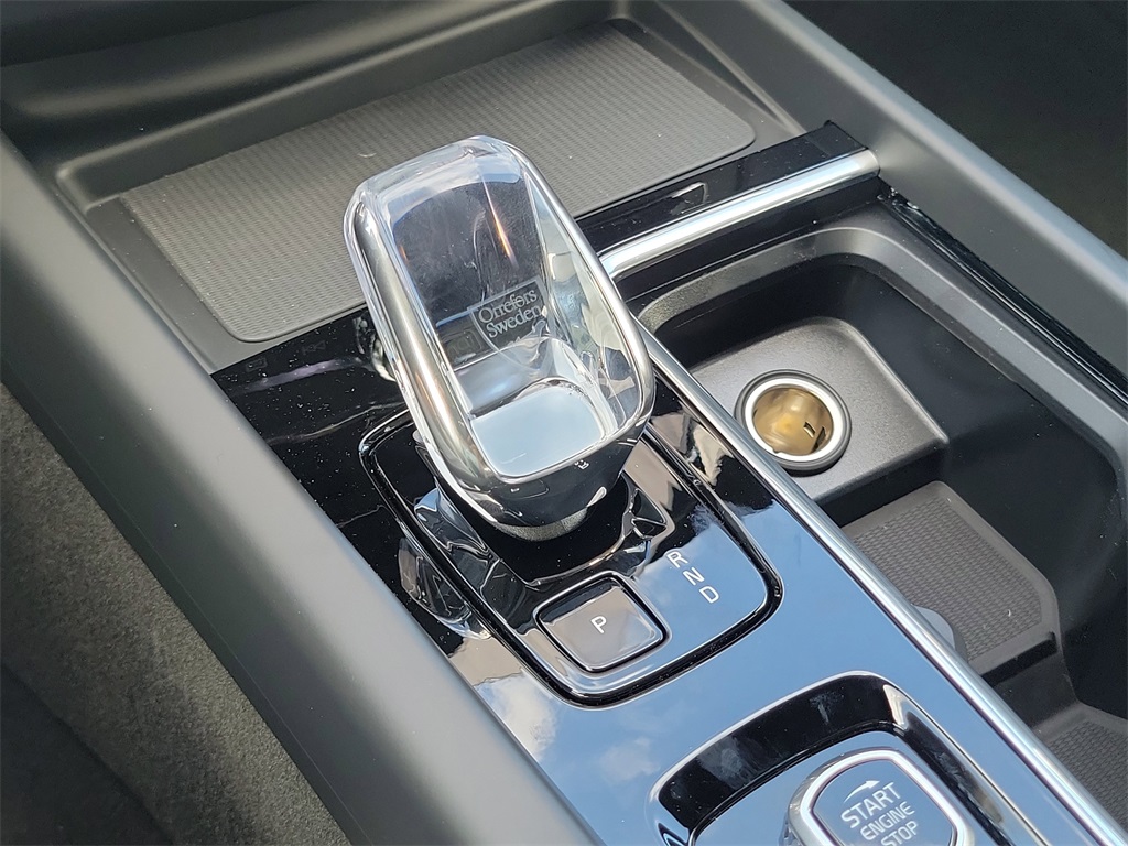 new 2026 Volvo XC60 Plug-In Hybrid car, priced at $66,285
