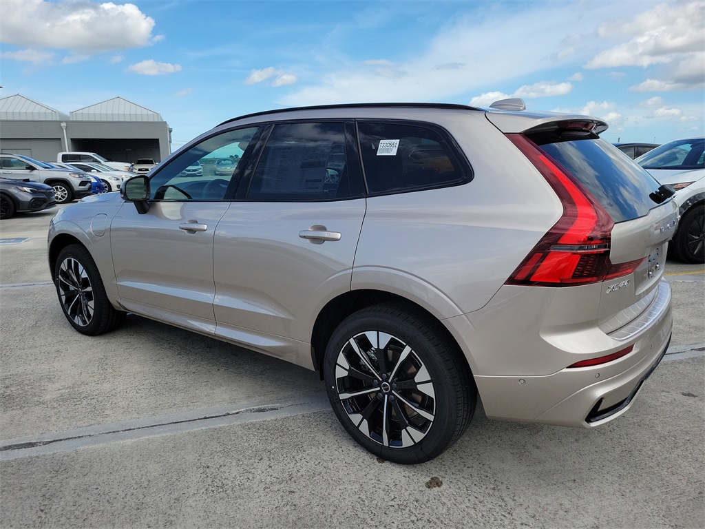 new 2026 Volvo XC60 Plug-In Hybrid car, priced at $66,285