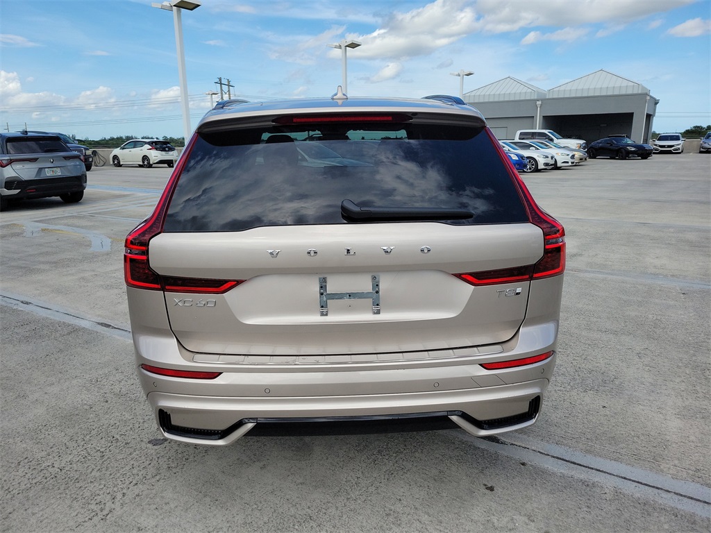 new 2026 Volvo XC60 Plug-In Hybrid car, priced at $66,285