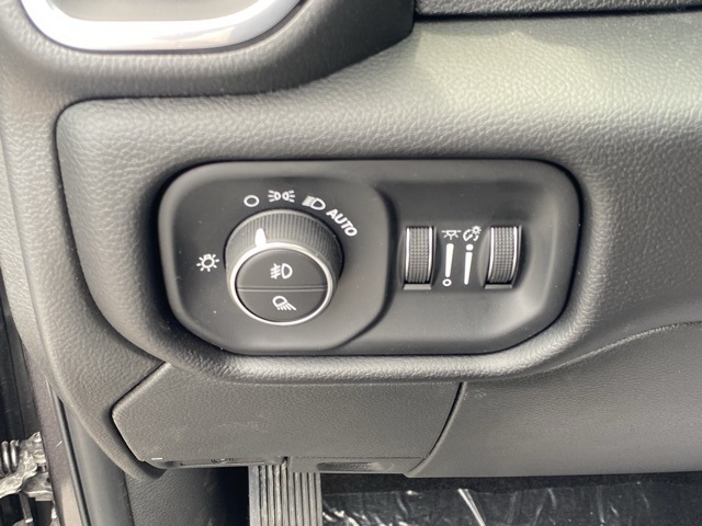 new 2025 Ram 2500 car, priced at $64,371