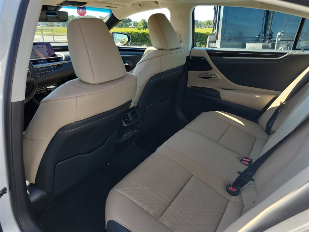 used 2019 Lexus ES car, priced at $28,998