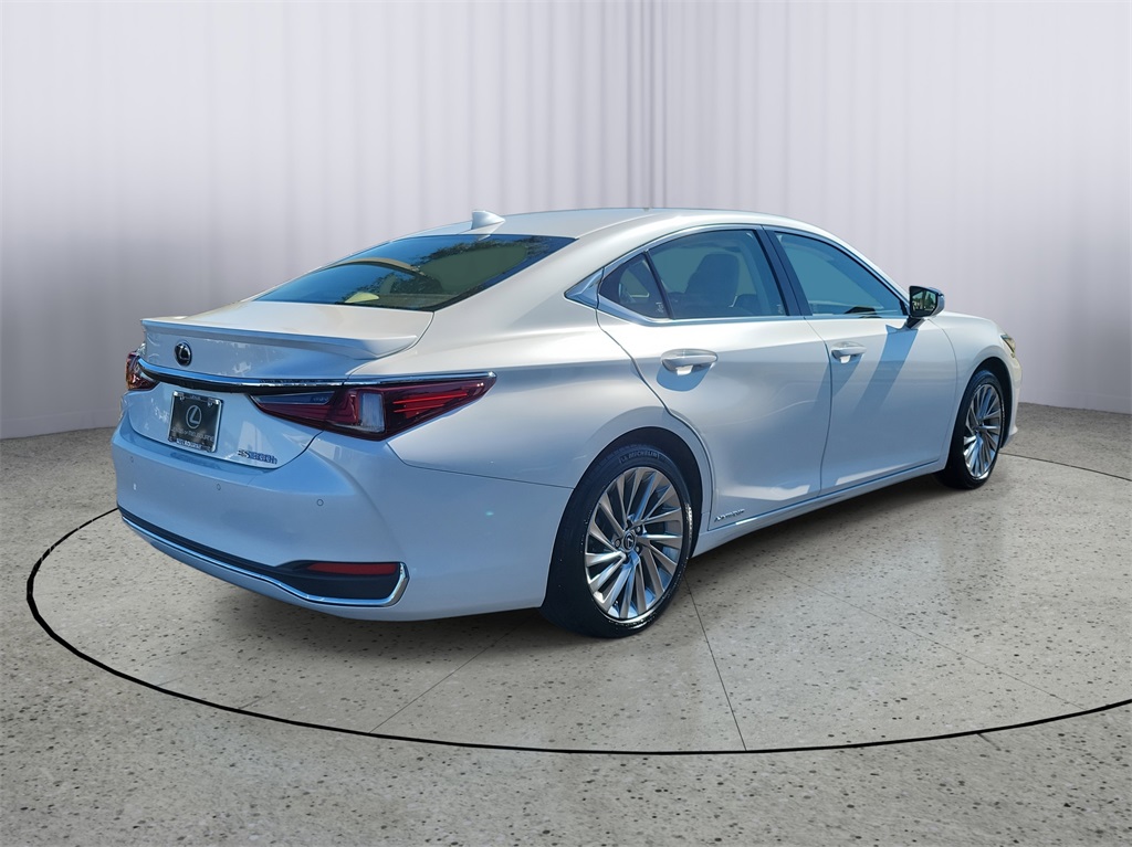 used 2019 Lexus ES car, priced at $28,998
