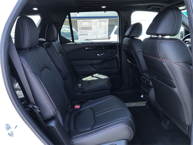 new 2025 Honda Pilot car, priced at $50,850