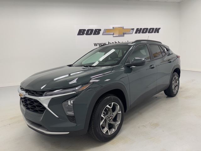 new 2025 Chevrolet Trax car, priced at $23,595
