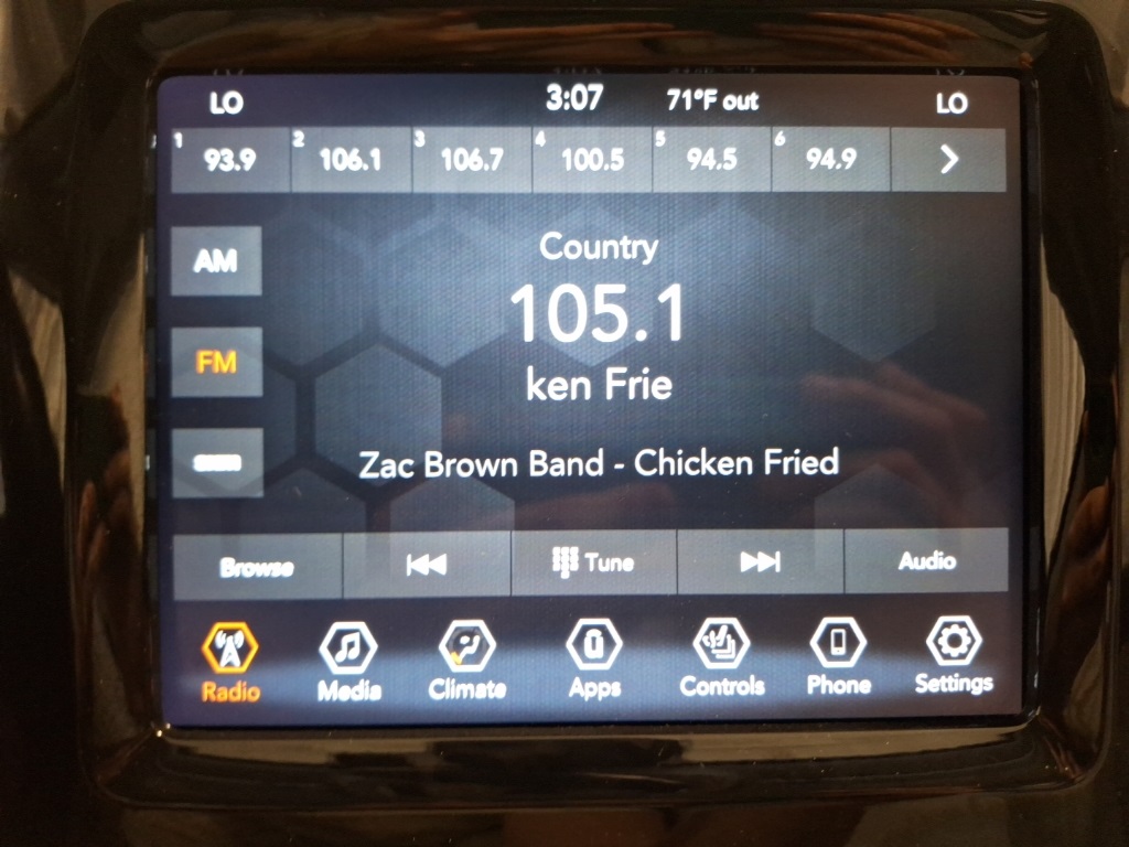 used 2021 Jeep Cherokee car, priced at $23,749