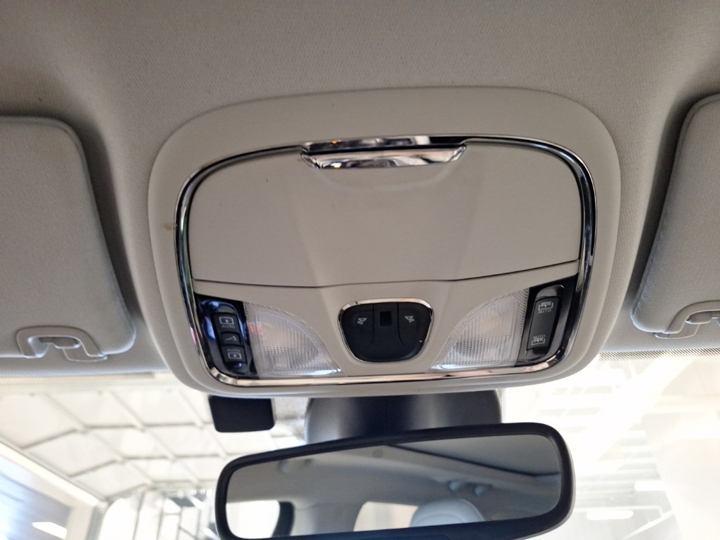 used 2021 Jeep Cherokee car, priced at $23,749