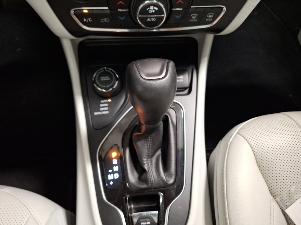 used 2021 Jeep Cherokee car, priced at $23,749