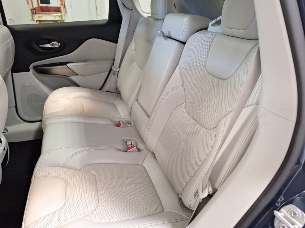used 2021 Jeep Cherokee car, priced at $23,749
