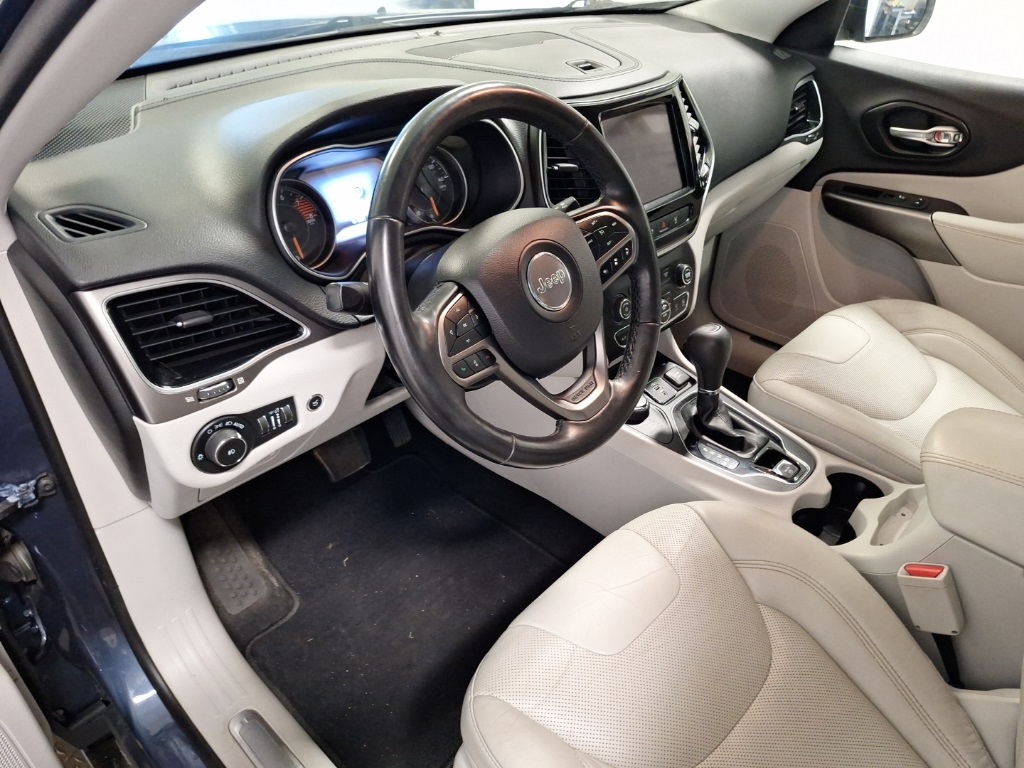 used 2021 Jeep Cherokee car, priced at $23,749