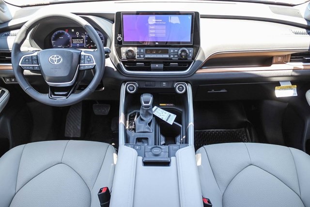 new 2025 Toyota Grand Highlander car, priced at $51,583
