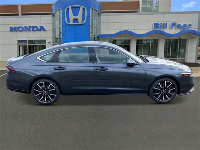 new 2025 Honda Accord Hybrid car, priced at $39,300