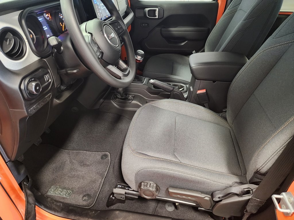 new 2025 Jeep Wrangler car, priced at $33,833