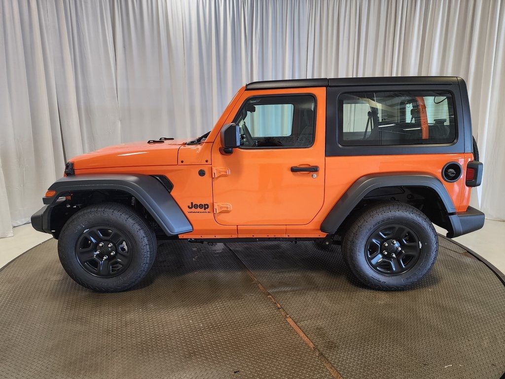 new 2025 Jeep Wrangler car, priced at $33,833