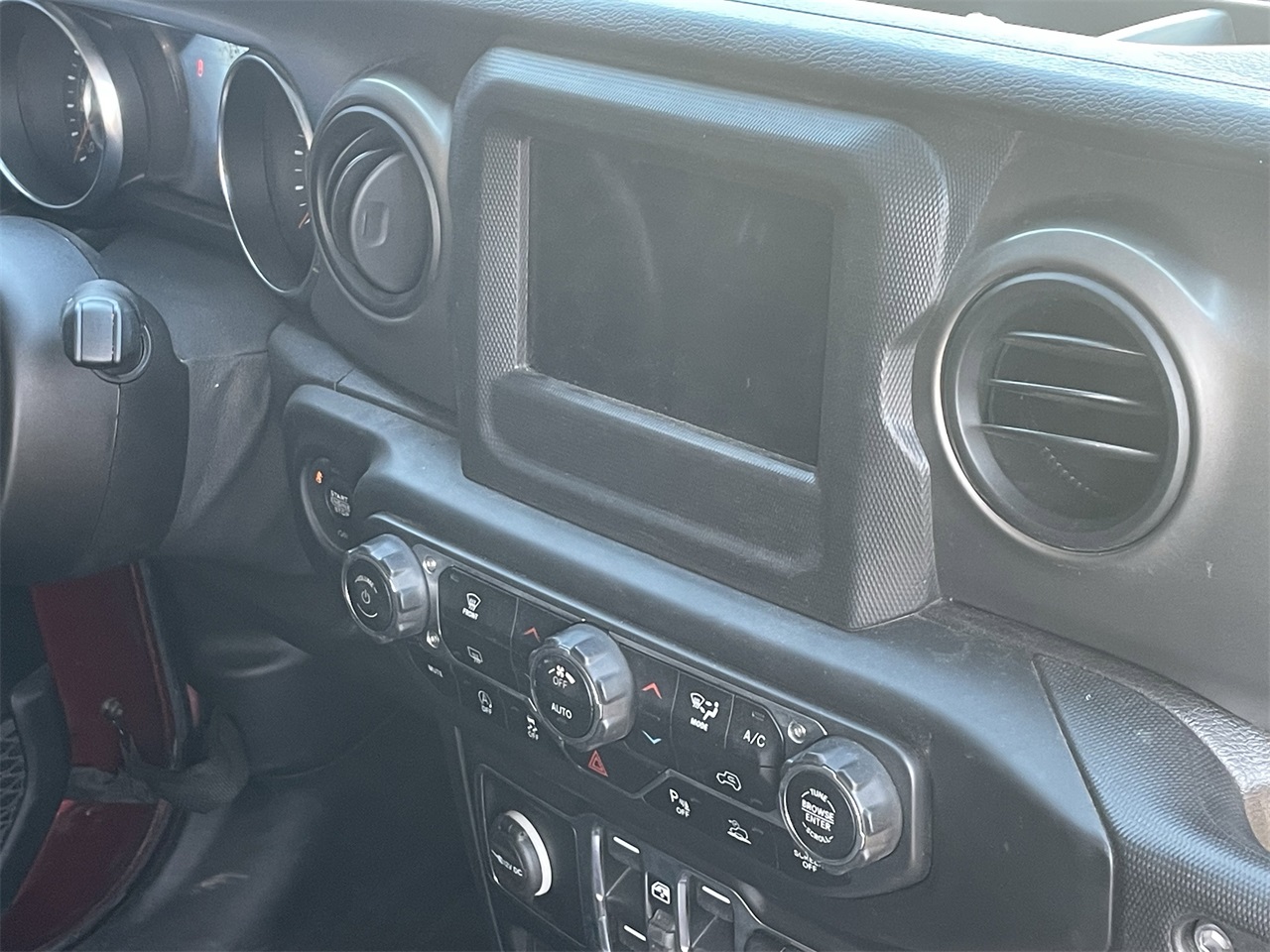 used 2021 Jeep Gladiator car, priced at $31,499