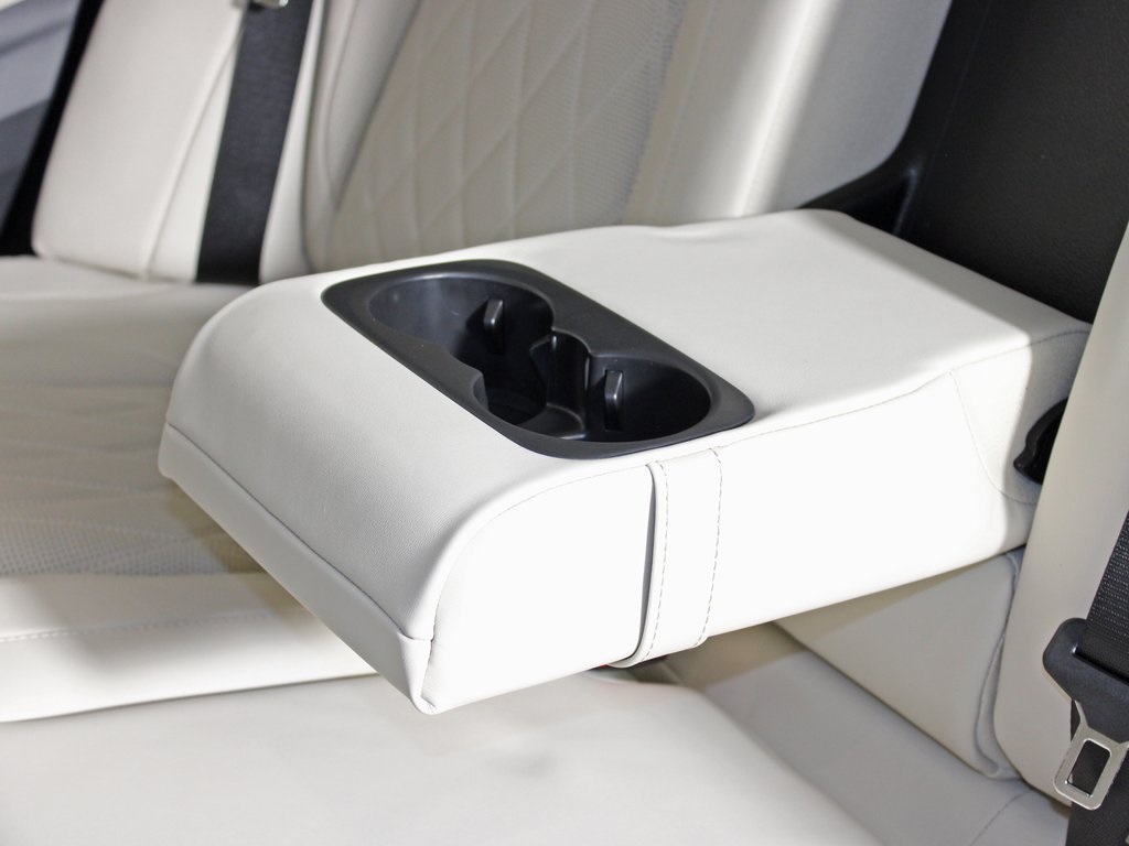 new 2026 Mercedes-Benz GLE car, priced at $107,485