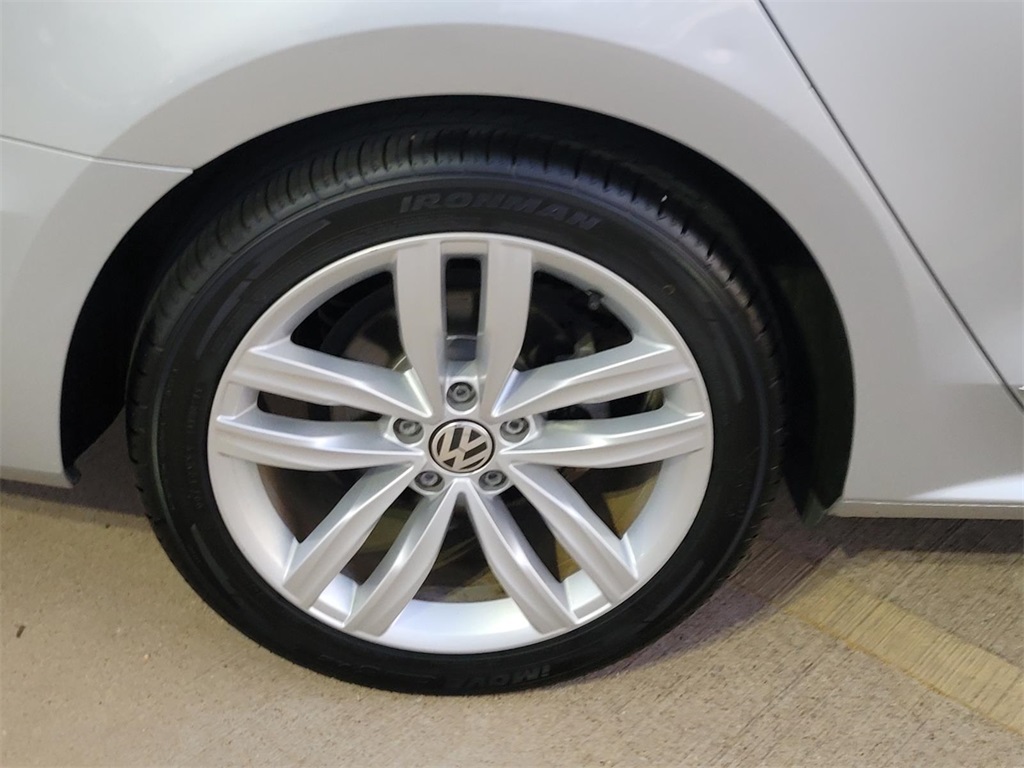 used 2018 Volkswagen Passat car, priced at $13,208