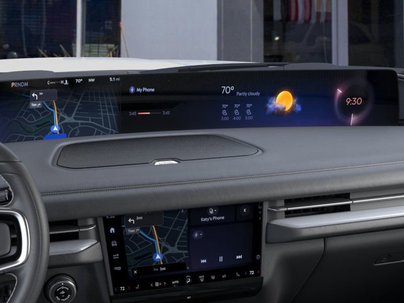 new 2025 Lincoln Navigator car, priced at $112,050