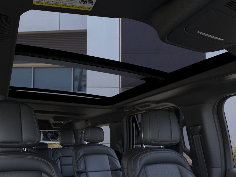 new 2025 Lincoln Navigator car, priced at $112,050